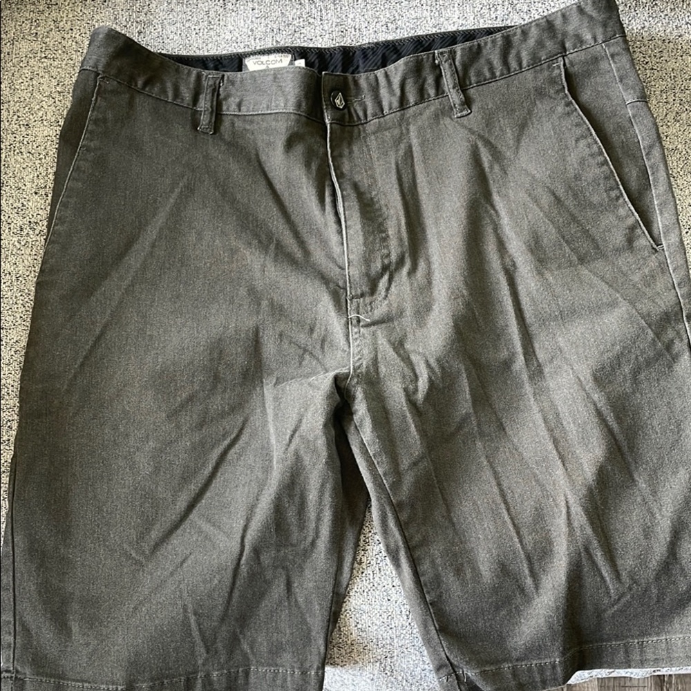 Volcom Charcoal Flat Front Men's Shorts - 36 waist